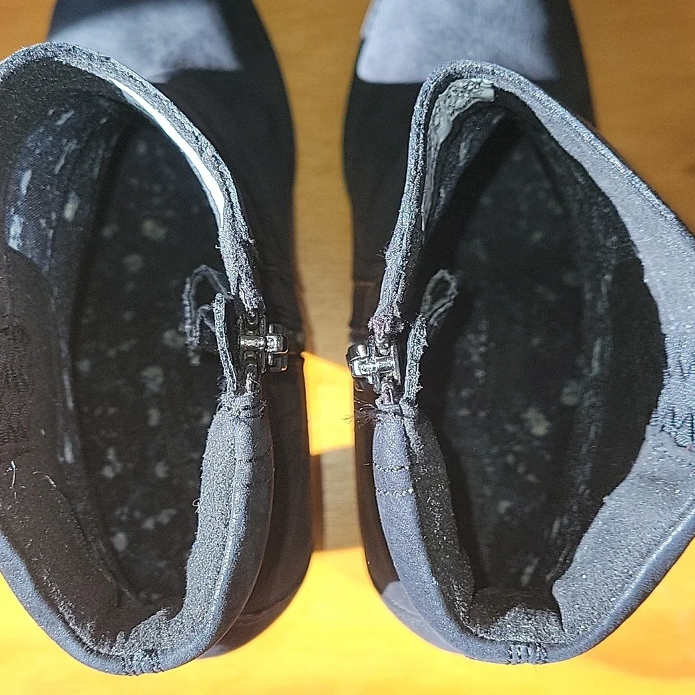 Timberland Women's Black Ankle Boots - Picture 9 of 11